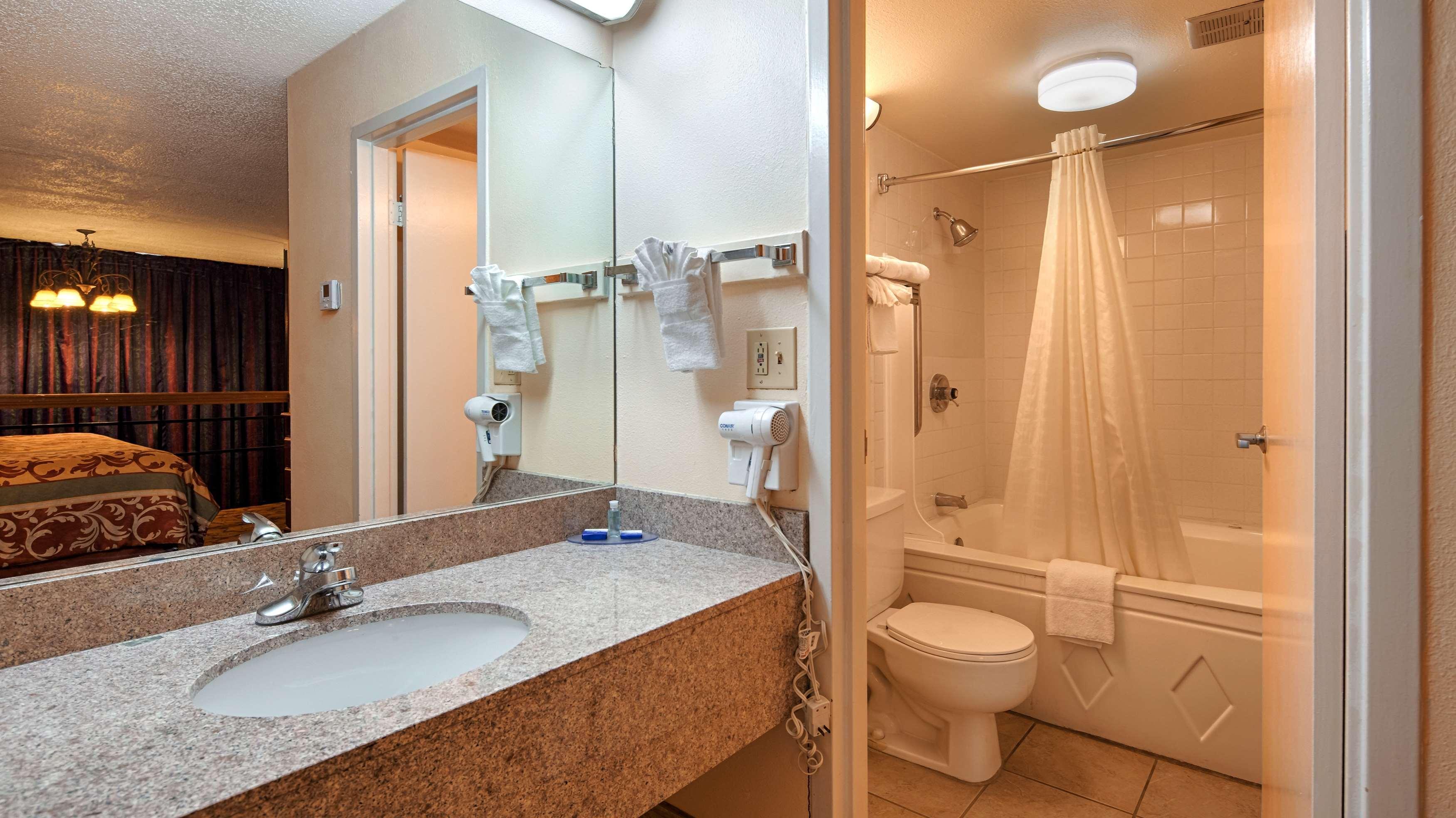 Best Western Tulsa Airport Extérieur photo