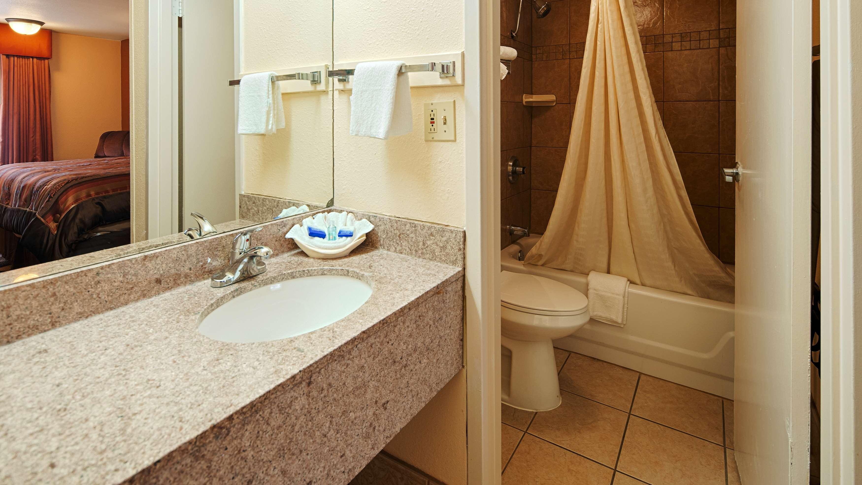Best Western Tulsa Airport Extérieur photo