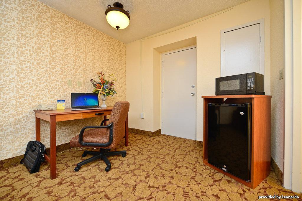 Best Western Tulsa Airport Chambre photo